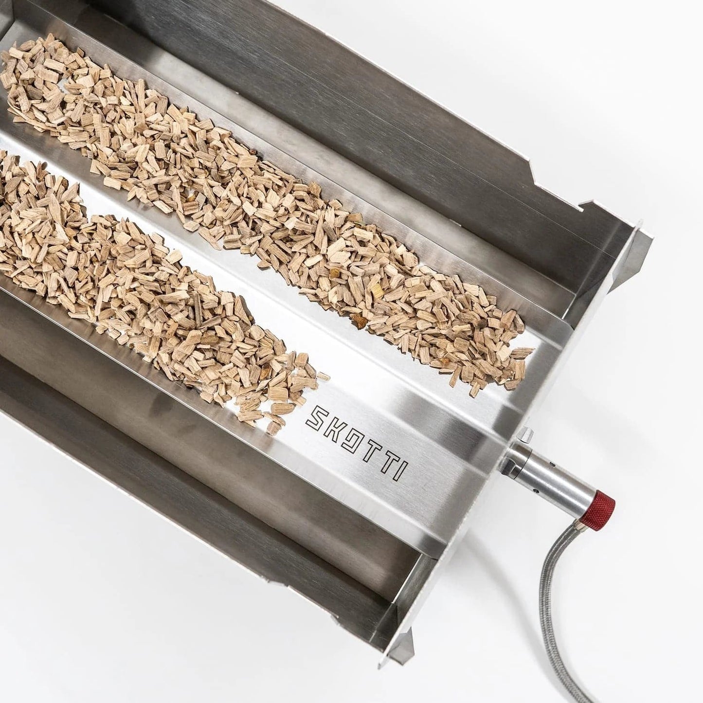 skotti smak with woodchips in skotti grill